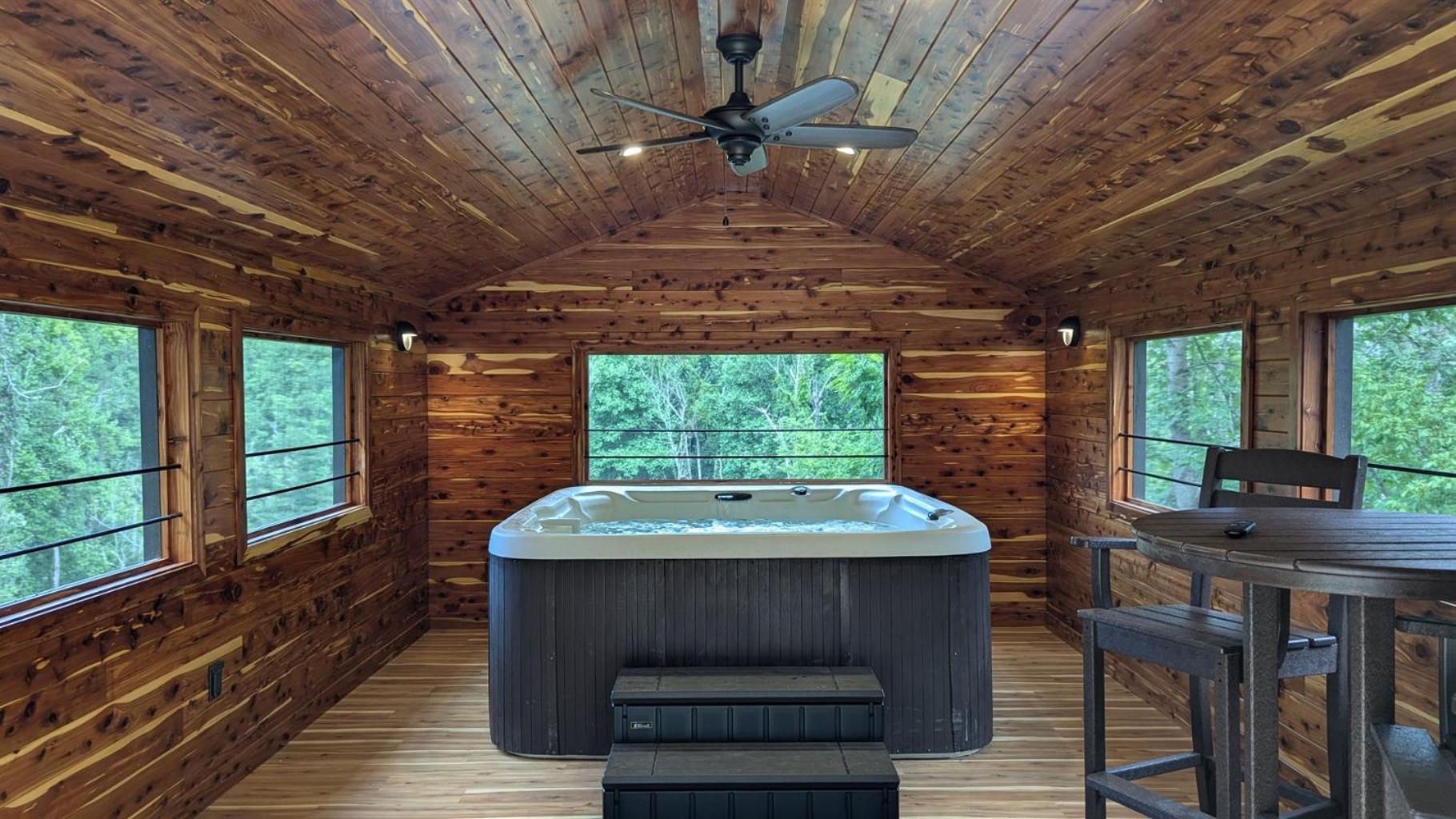 Red Roof Mountain Cabin With Starlink Internet! Stanley Экстерьер фото