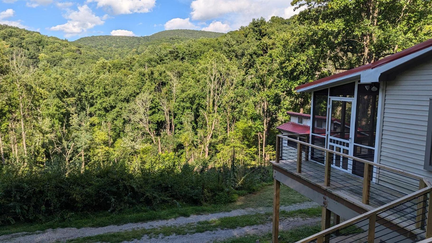 Red Roof Mountain Cabin With Starlink Internet! Stanley Экстерьер фото