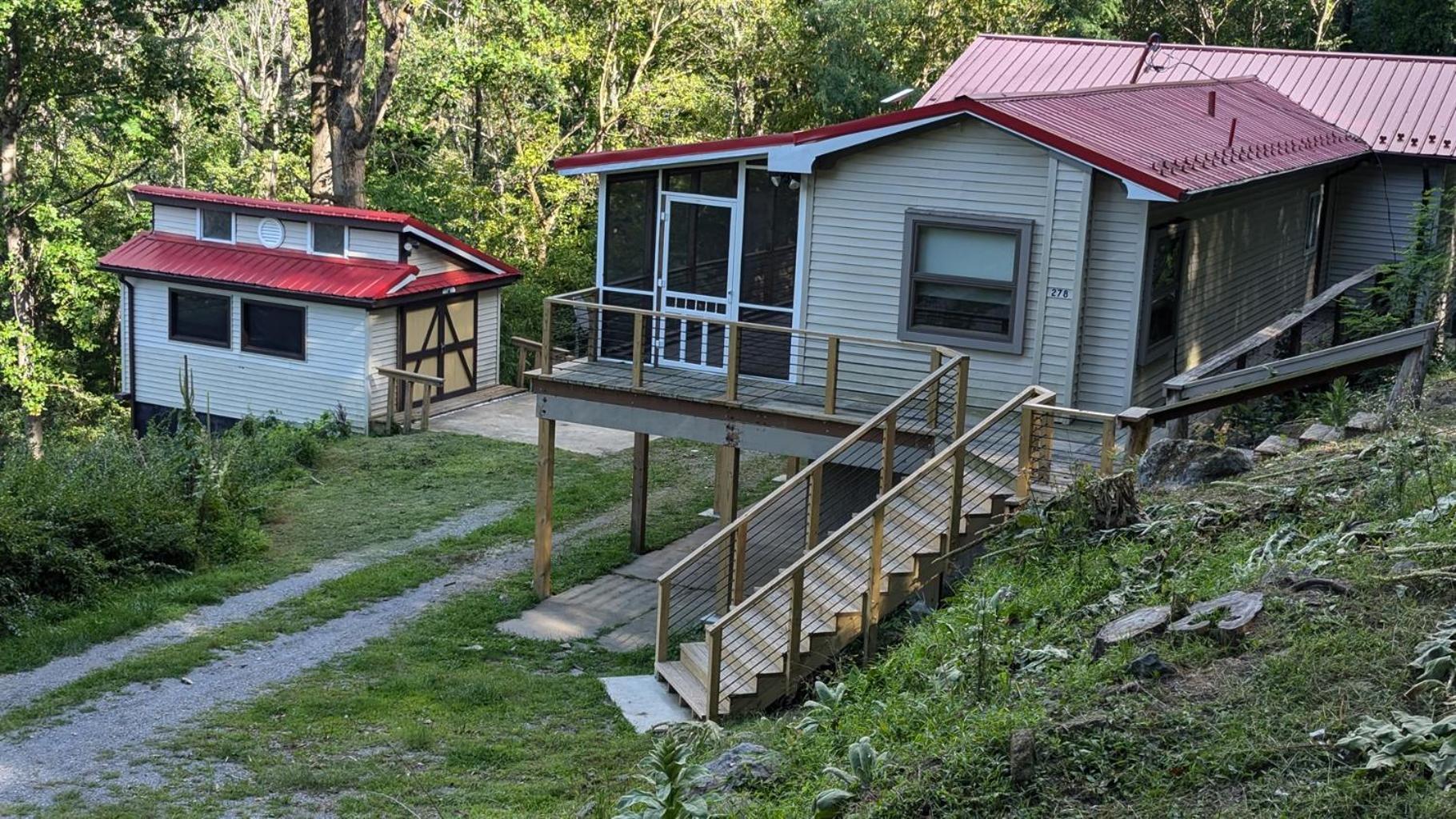 Red Roof Mountain Cabin With Starlink Internet! Stanley Экстерьер фото