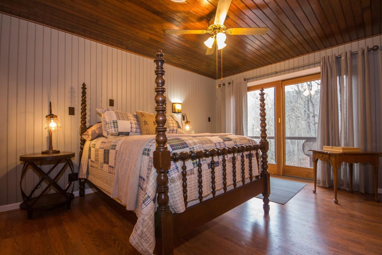 Red Roof Mountain Cabin With Starlink Internet! Stanley Экстерьер фото