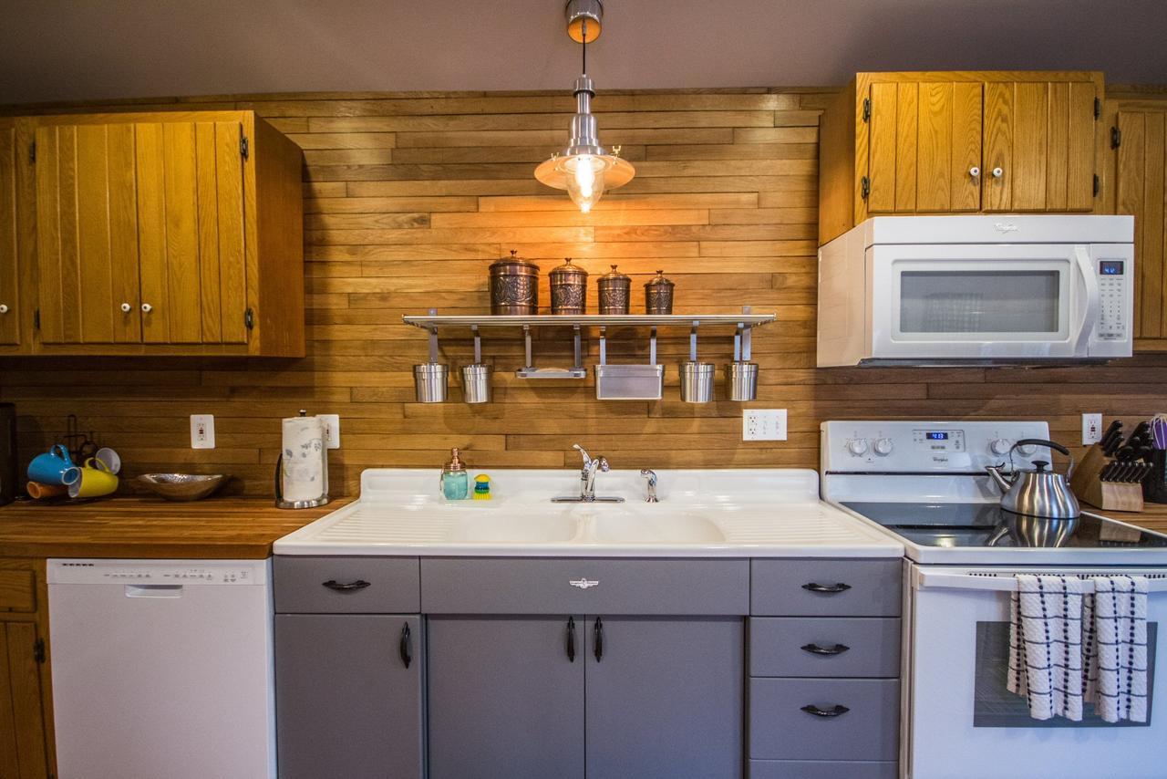 Red Roof Mountain Cabin With Starlink Internet! Stanley Экстерьер фото